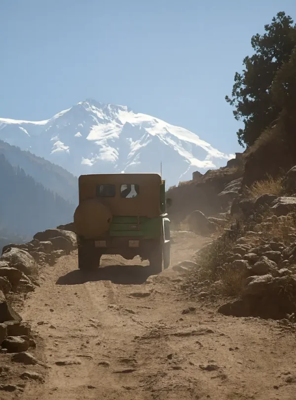 Karakoram jeep safari