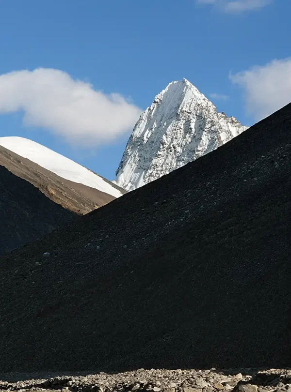 Yawash Sar Peak